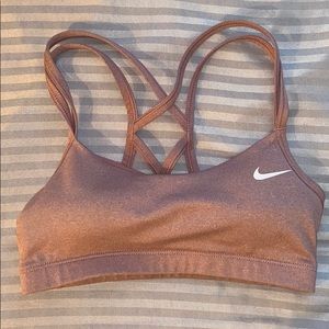 sports bra